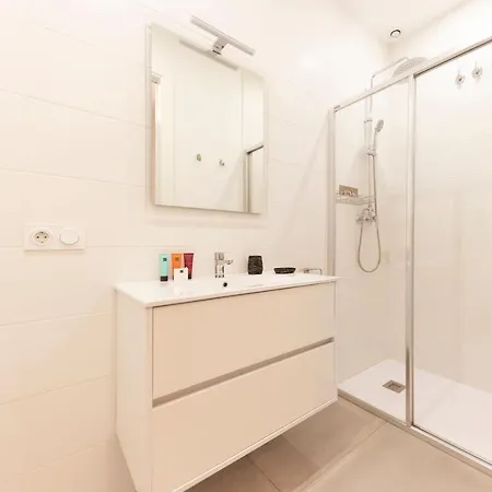 Apartman Bravissimo Riu Onyar, Modern 3 Bedroom