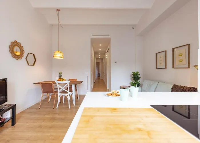 Bravissimo Riu Onyar, Modern 3 Bedroom Lejlighed *